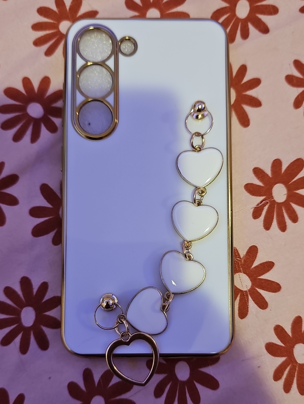 White Glossy Phone Case with Gold Heart Chain